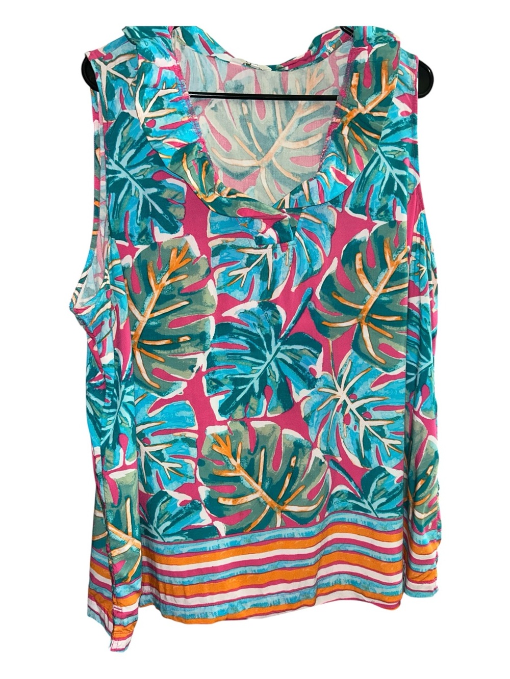crown & ivy Pink Tropical Leaf Sleeveless Top